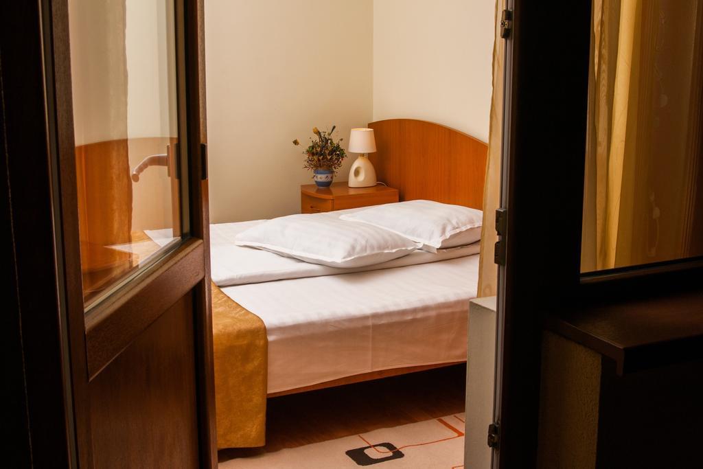 Hotel Riviera シナヤ 部屋 写真