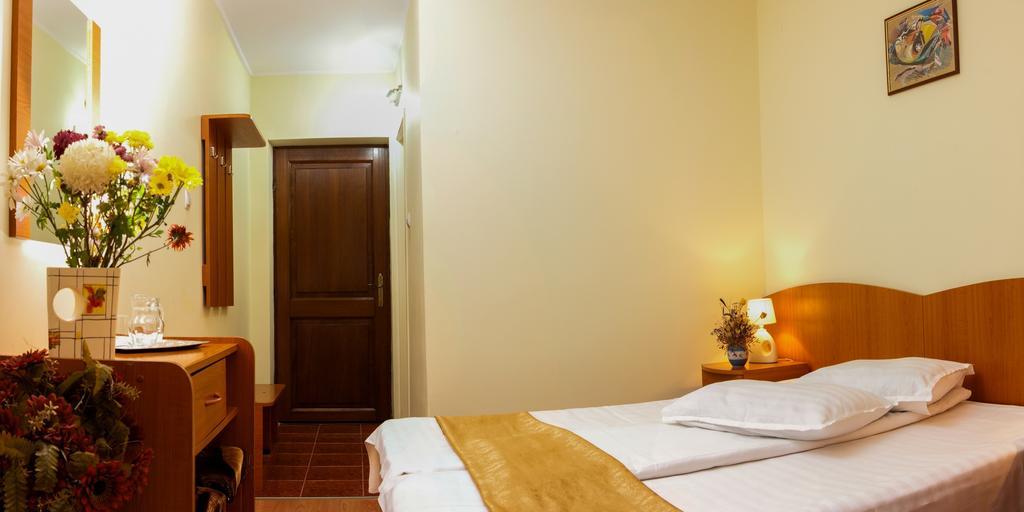 Hotel Riviera シナヤ 部屋 写真